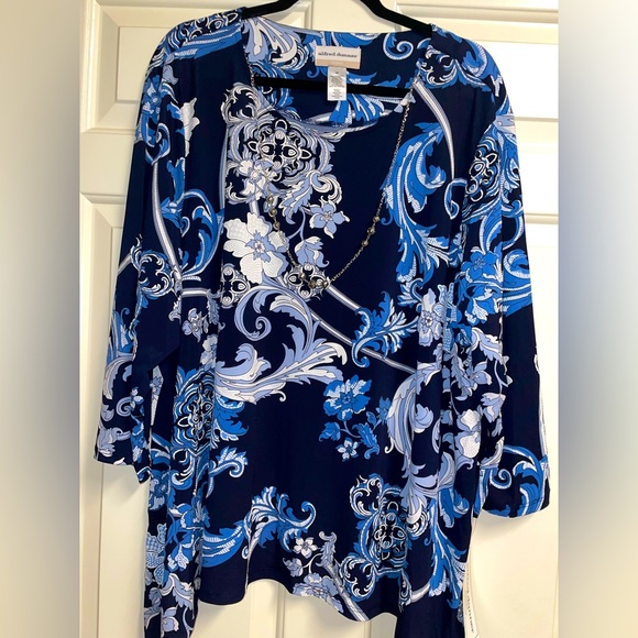 NWT Alfred Dunner popover with build in necklace - Picture 1 of 4